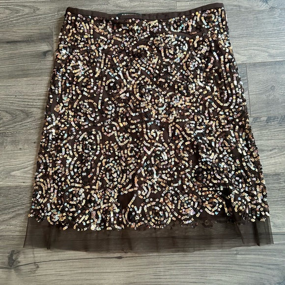 BCBGMaxAzria Dresses & Skirts - BCBGMaxAzria sequined skirt size small